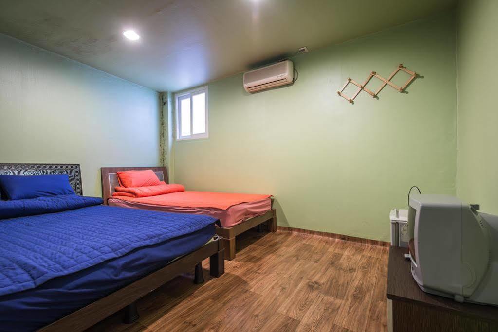 Chris Hostel Seul Exterior foto